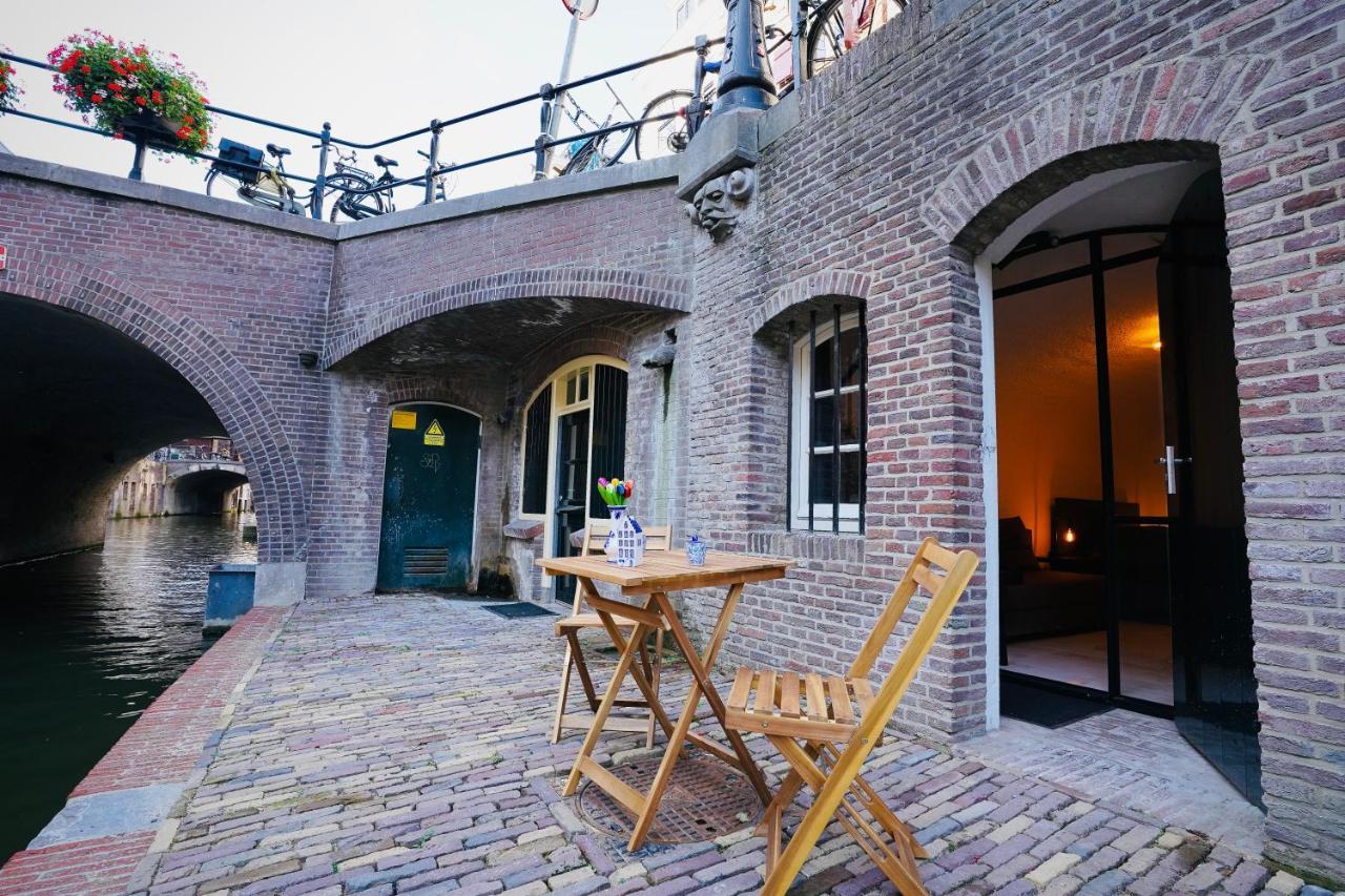 Bed and Breakfast Slapen Onder De Dom Utrecht Exterior foto